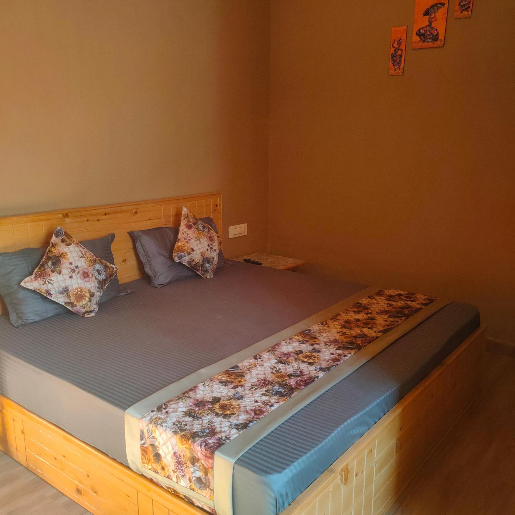 Hotel Cozy Haven Mandi Esterno foto